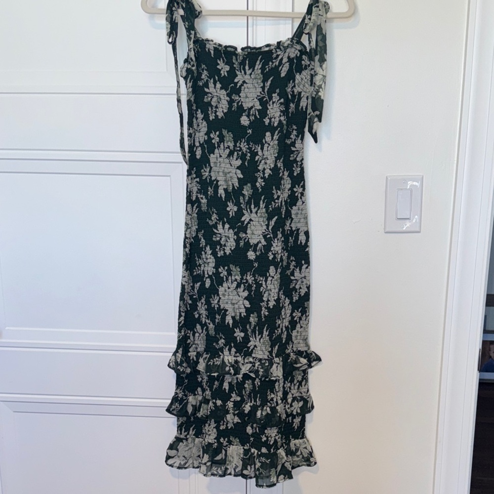 Abercrombie & Fitch Floral Green and White Women's Dress Small